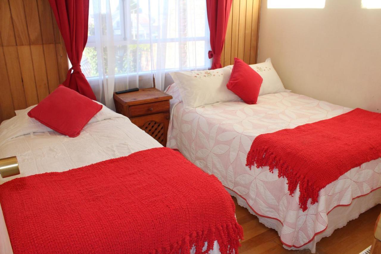 Hostal Y Cabanas Ainil Punta Arenas Ngoại thất bức ảnh