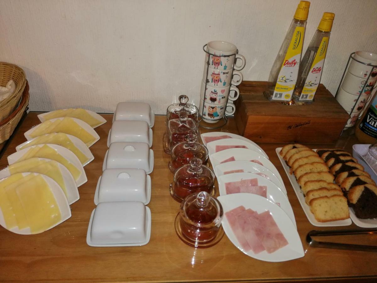 Hostal Y Cabanas Ainil Punta Arenas Ngoại thất bức ảnh